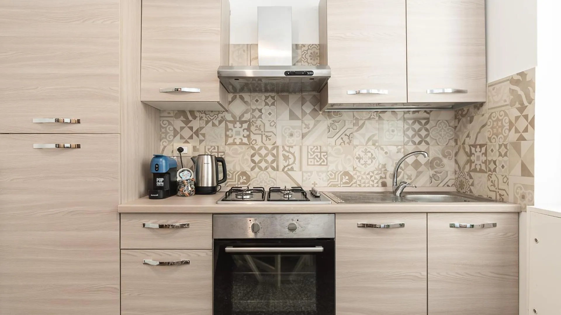 Comfortable Apartment With Style And Elegance Genoa