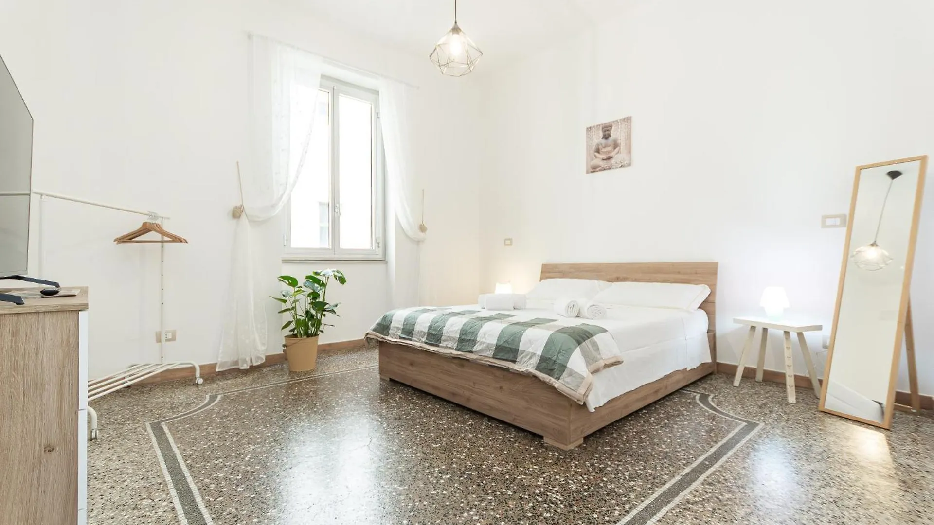 Comfortable Apartment With Style And Elegance Genoa